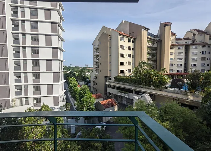 Peninsula Suites