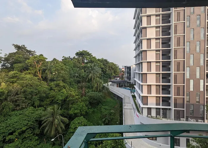 Peninsula Suites
