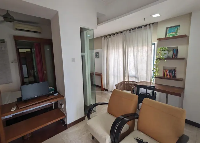 Peninsula Suites
